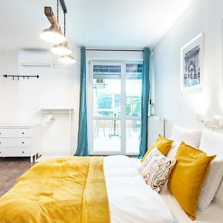 Central - Spacious - Green - Modern